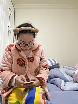 aa520uv online show from October 2025 12:33:02 AM