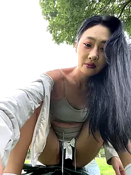 linger-23 online show from September 2025 06:35:02 AM