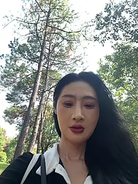 linger-23 online show from October 2025 06:52:01 AM