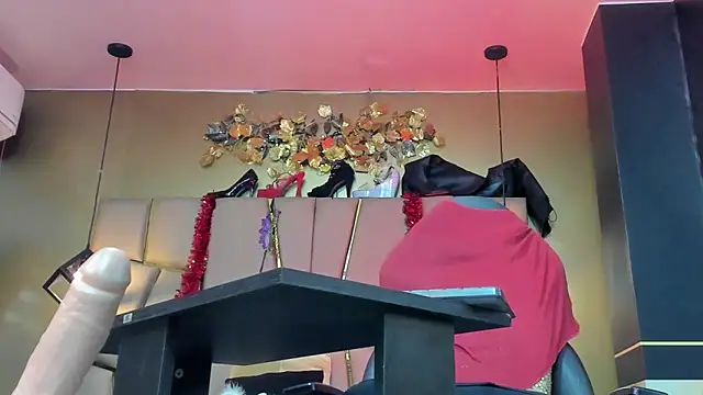 Snapshot of Kendraa_Hot chatting on February 2026 11:54:01 PM Kendraa Hot online show from February 2026 11:54:01 PM