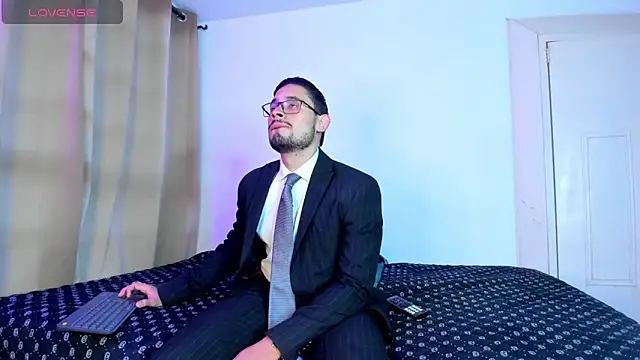 pleasurecompany3 online show from March 2025 07:10:01 PM