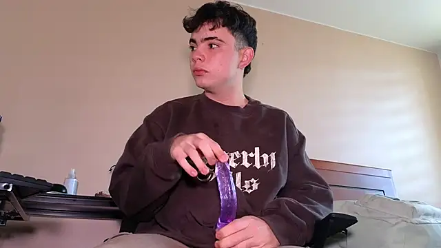 lukeboyce33 online show from September 2025 01:56:01 PM