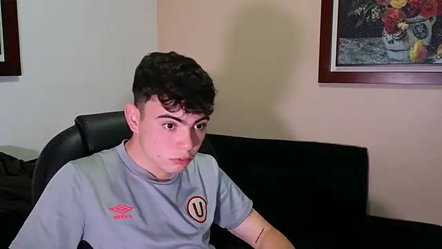 lukeboyce33 online show from September 2025 11:39:02 PM