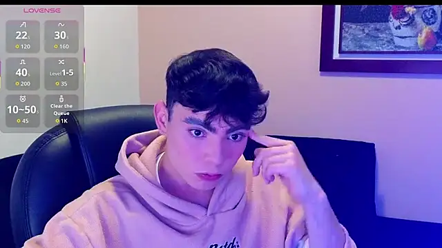 lukeboyce33 online show from October 2025 11:28:02 PM