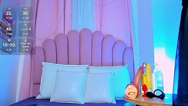 Snapshot of NicoleMadrird chatting on January 2026 07:45:01 PM NicoleMadrird online show from January 2026 07:45:01 PM