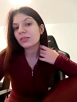 MeCherryy online show from November 2025 01:20:01 PM