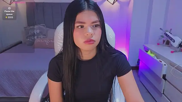 Snapshot of Pretty_Johnson_ chatting on July 2026 03:03:01 AM Pretty Johnson online show from July 2026 03:03:01 AM