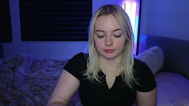 margot robbie7 online show from November 2025 11:50:01 PM