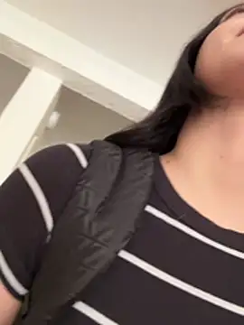 Snapshot of Rebbecawhite_meow chatting on February 2026 03:46:01 PM Rebbecawhite meow online show from February 2026 03:46:01 PM