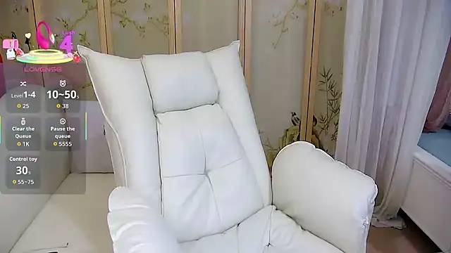 Snapshot of Xiaoxuan-baby chatting on November 2025 05:40:01 AM Xiaoxuan-baby online show from November 2025 05:40:01 AM