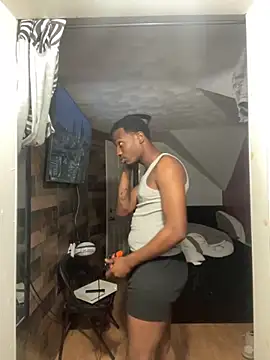 Sir-Tucker online show from November 2025 01:00:02 AM