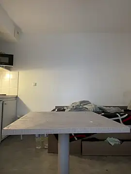 Snapshot of Renoirmonter chatting on February 2026 02:32:02 PM Renoirmonter online show from February 2026 02:32:02 PM