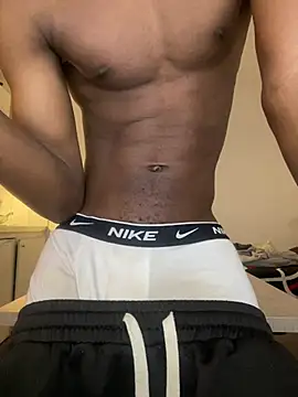 Snapshot of Renoirmonter chatting on February 2026 04:26:01 PM Renoirmonter online show from February 2026 04:26:01 PM