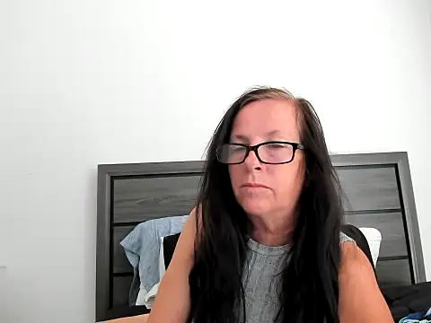 peachgoddess online show from September 2025 03:12:01 PM