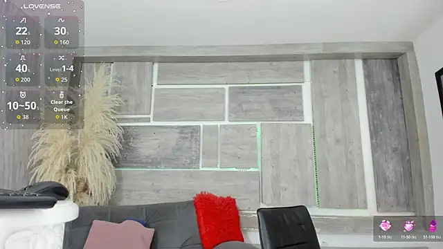 lunastorm  online show from December 2025 01:40:01 PM