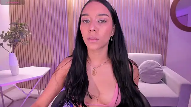 Snapshot of AmaliaCrus chatting on September 2025 08:10:01 PM AmaliaCrus online show from September 2025 08:10:01 PM