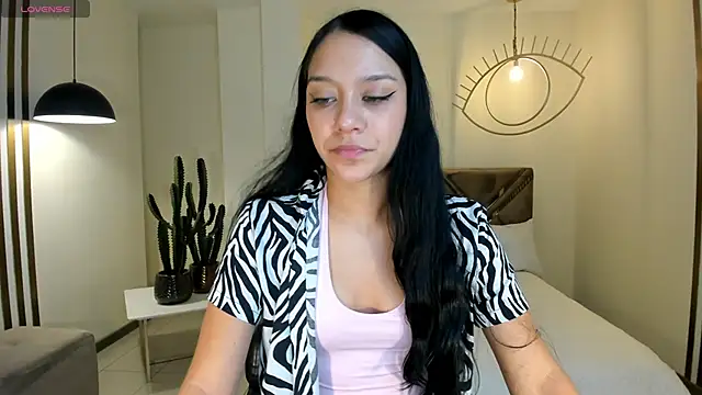 Snapshot of AmaliaCrus chatting on October 2025 08:20:02 PM AmaliaCrus online show from October 2025 08:20:02 PM