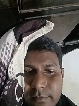 vikesh05 online show from November 2025 04:51:01 PM