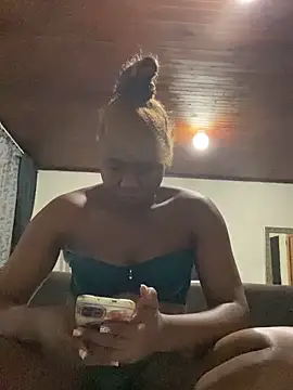 Snapshot of Lahtinah24 chatting on March 2025 09:48:01 PM Lahtinah24 online show from March 2025 09:48:01 PM