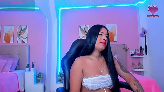 Molly h0t online show from November 2025 12:27:01 PM