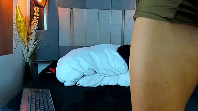 LilithAndKai online show from March 2025 07:11:01 AM