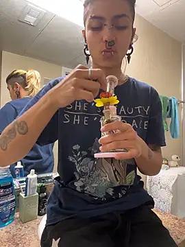 Harley cams online show from December 2025 04:00:01 PM