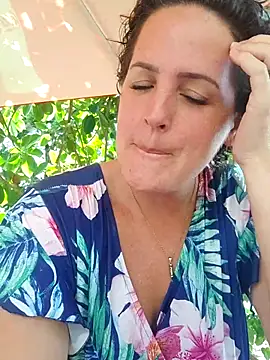 Snapshot of emiliemilf chatting on May 2026 08:25:01 PM emiliemilf online show from May 2026 08:25:01 PM