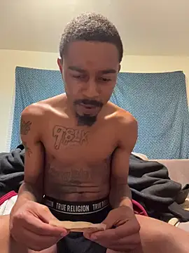 Snapshot of 9blk chatting on November 2025 08:47:01 AM 9blk online show from November 2025 08:47:01 AM