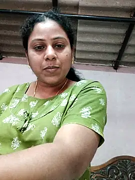 Snapshot of JENNIFERtamil chatting on November 2025 07:19:01 AM JENNIFERtamil online show from November 2025 07:19:01 AM