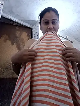 Snapshot of JENNIFERtamil chatting on January 2026 08:29:02 AM JENNIFERtamil online show from January 2026 08:29:02 AM