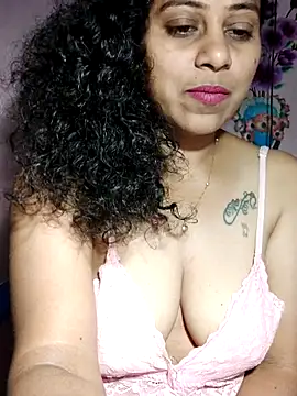 JENNIFERtamil online show from March 2026 07:41:01 PM