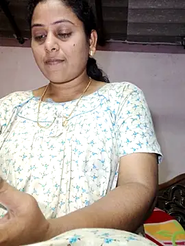 JENNIFERtamil online show from April 2026 07:45:01 AM