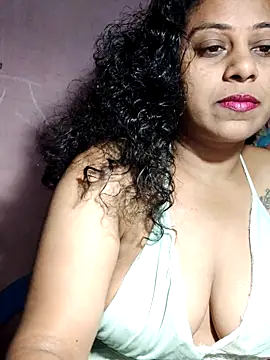Snapshot of JENNIFERtamil chatting on May 2026 06:26:02 PM JENNIFERtamil online show from May 2026 06:26:02 PM