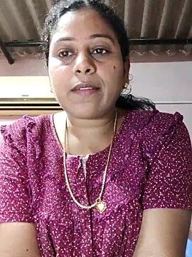 Snapshot of JENNIFERtamil chatting on May 2026 07:38:01 AM JENNIFERtamil online show from May 2026 07:38:01 AM