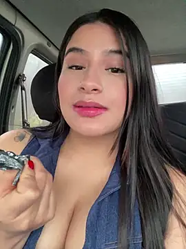 Snapshot of andrea_gomes_ chatting on July 2026 12:00:01 PM andrea gomes online show from July 2026 12:00:01 PM