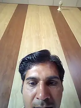 johnny8731 online show from March 2026 04:37:01 AM