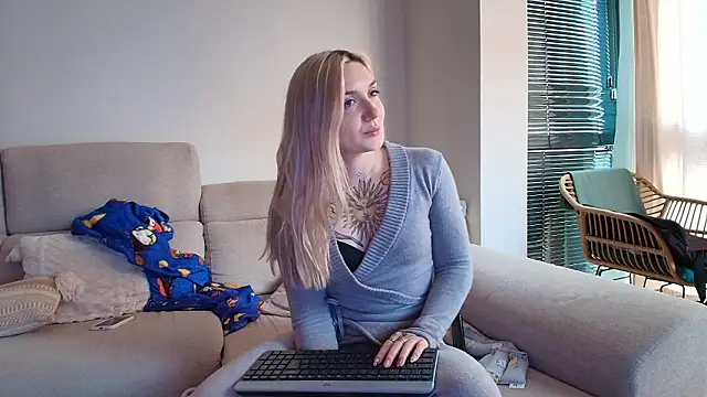 tattoobbgirl online show from March 2026 04:46:01 PM