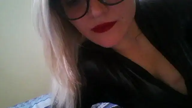 crystalfemdom online show from March 2025 12:25:01 PM