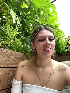 Snapshot of aliisonn__parker26 chatting on March 2025 05:41:02 PM aliisonn parker26 online show from March 2025 05:41:02 PM