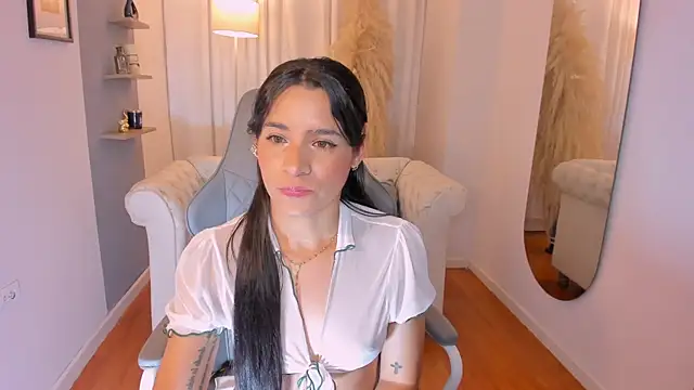 hanna mils online show from February 2026 03:50:01 AM