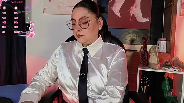  LuanaDabbraccio online show from May 2026 02:44:01 PM