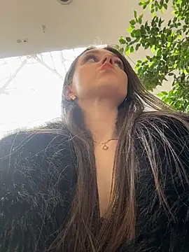 MilaBee online show from March 2026 08:19:01 AM