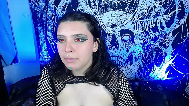 mikaskullcs online show from April 2026 10:00:02 PM