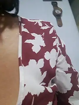 Amadamilf1980 online show from November 2025 01:00:01 AM