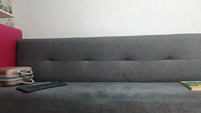 Amadamilf1980 online show from November 2025 03:00:02 PM