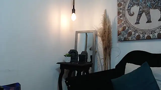 GagingZhara online show from October 2025 12:15:01 PM