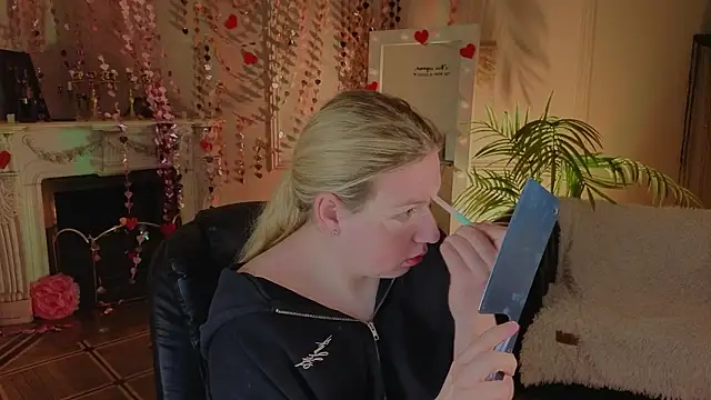 Jes Solar online show from February 2026 10:11:02 PM