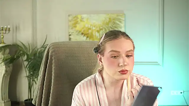 Snapshot of Jes_Solar chatting on June 2026 09:47:02 PM Jes Solar online show from June 2026 09:47:02 PM