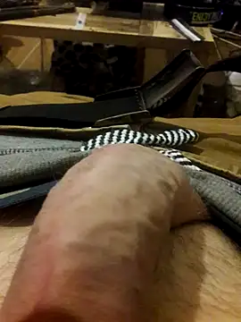 Tomassasdss online show from October 2025 04:44:01 AM