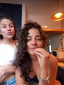 Amapola0411 online show from March 2025 03:53:02 PM